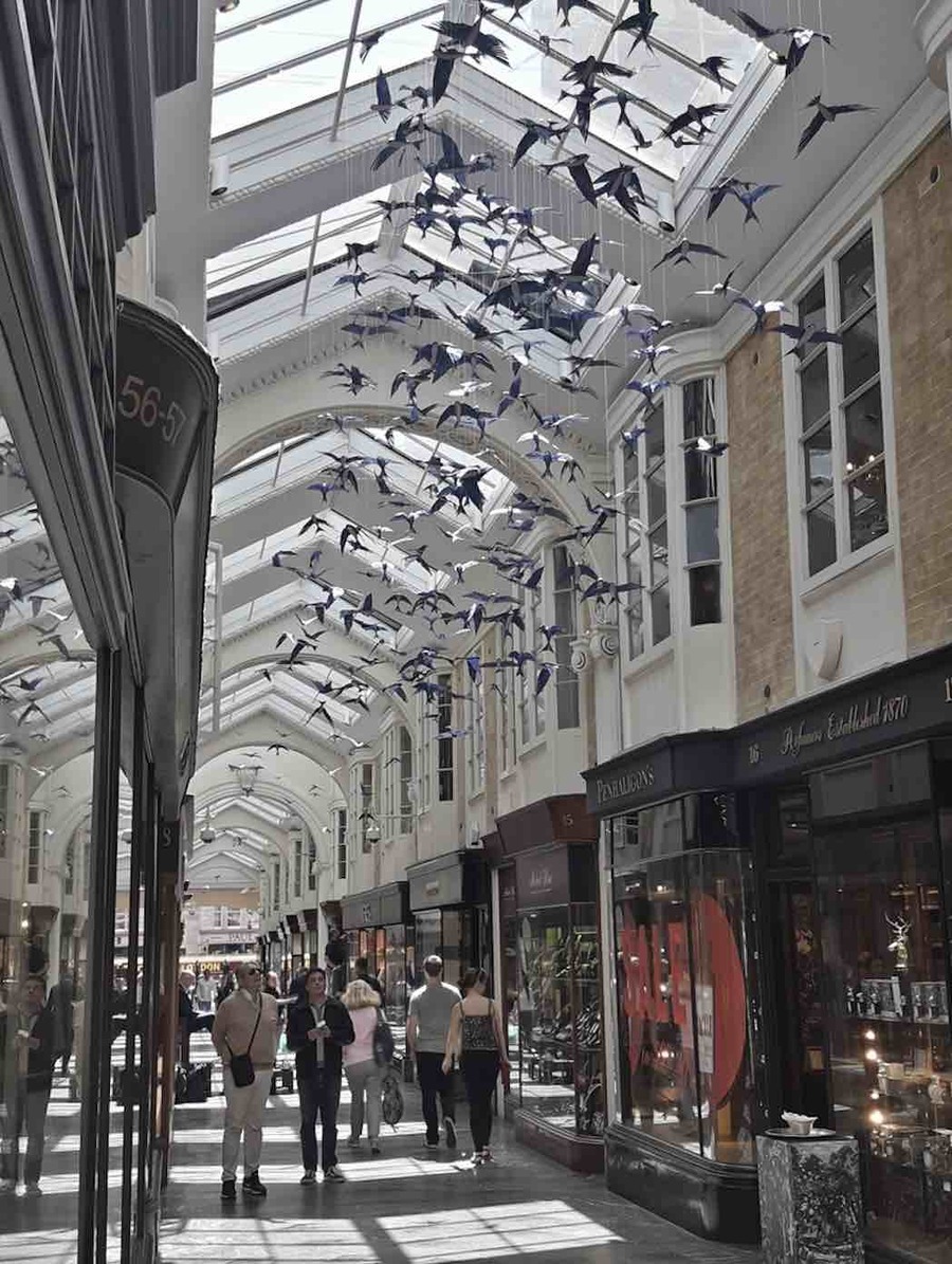 Burlington arcade - Installation by Mathilde Nivet 